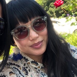 Meet your Posher, Desiree